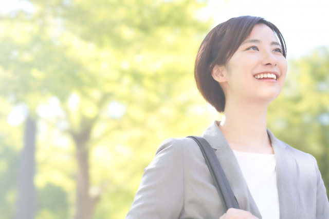 頭痛を改善した女性