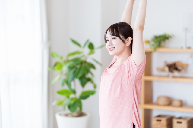背中痛・逆流性食道炎・めまいを改善された女性